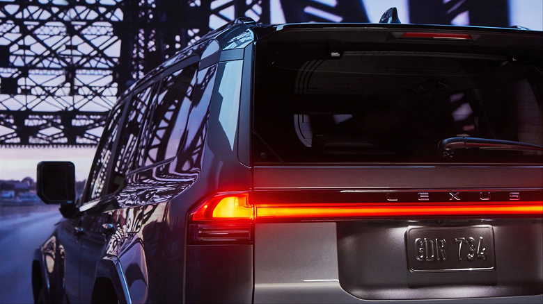 Это новый Lexus GX: внедорожник, построенный на платформе Toyota Land Cruiser 300, впервые показали практически целиком